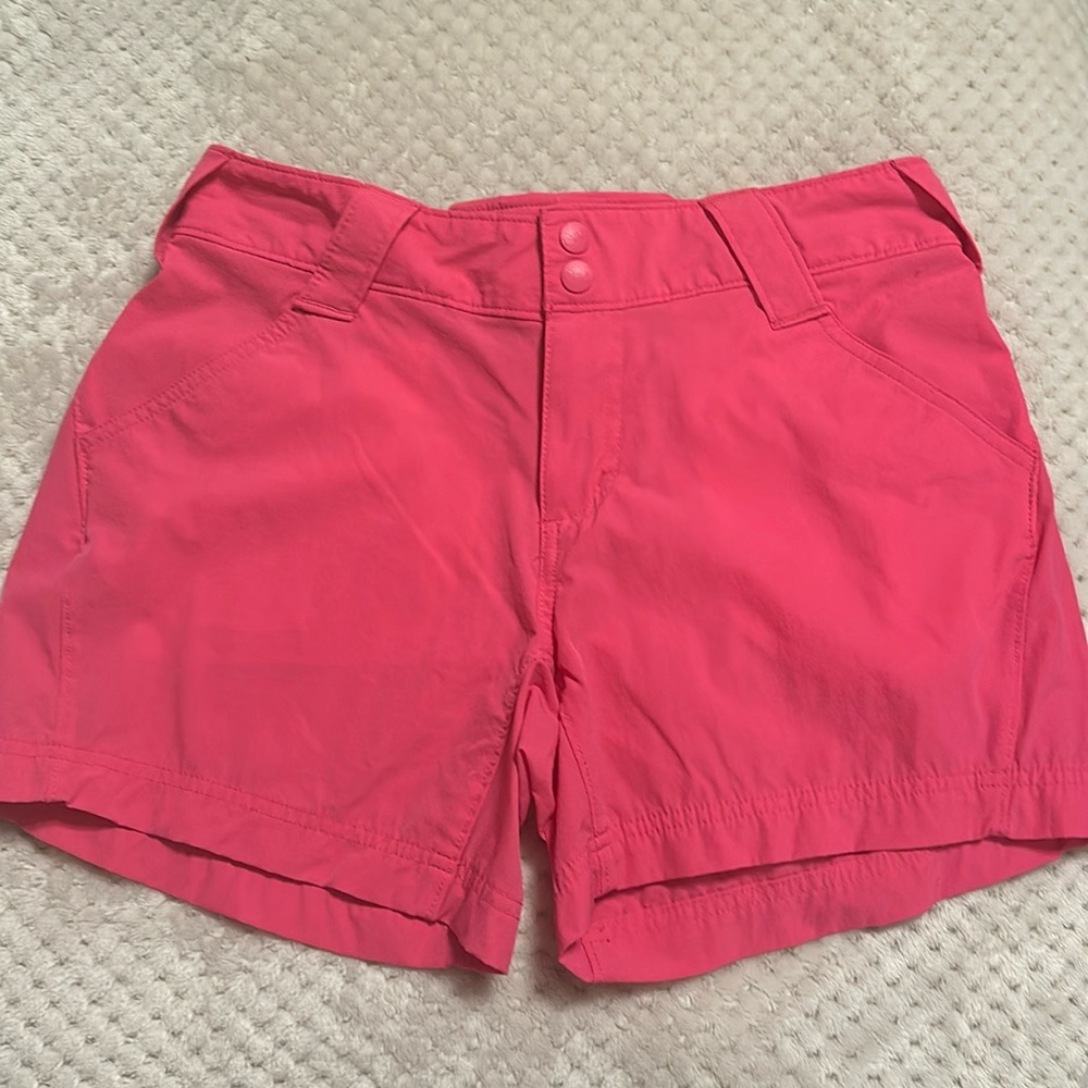 NWOT Women’s Columbia PFG Hot Pink Shorts Size 6